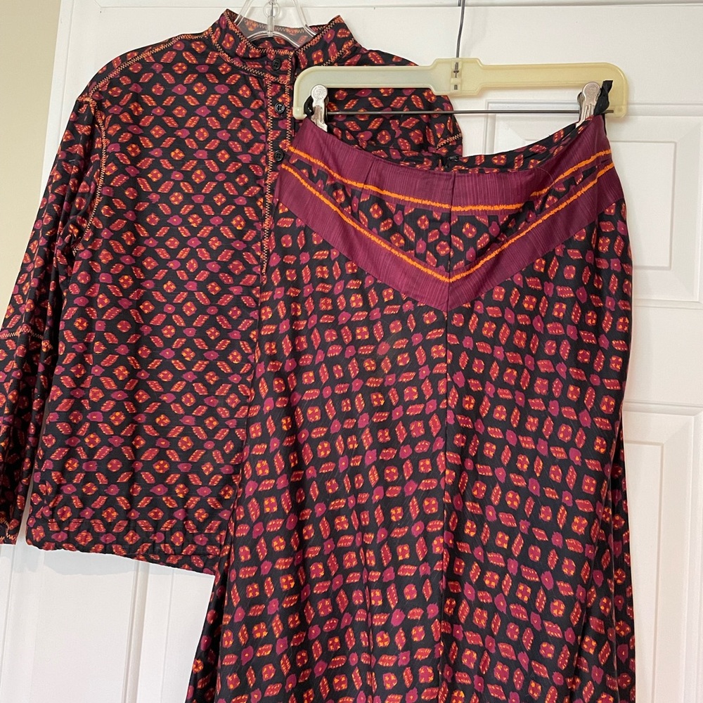EXQUISITE ANNE KLEIN LONG SKIRT AND BLOUSE